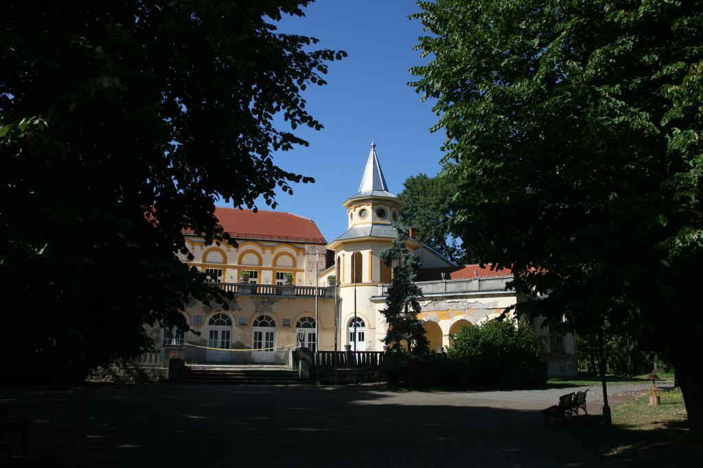 Banja Koviljača Lola Apartments מראה חיצוני תמונה